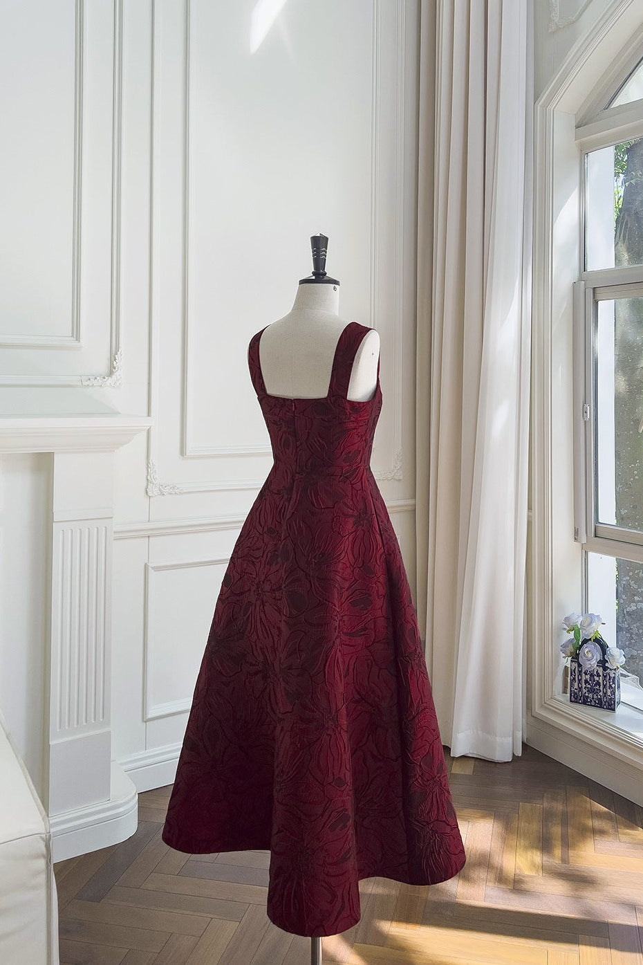 BURGUNDY JACQUARD CAMI MIDI DRESS FOR EVENTS