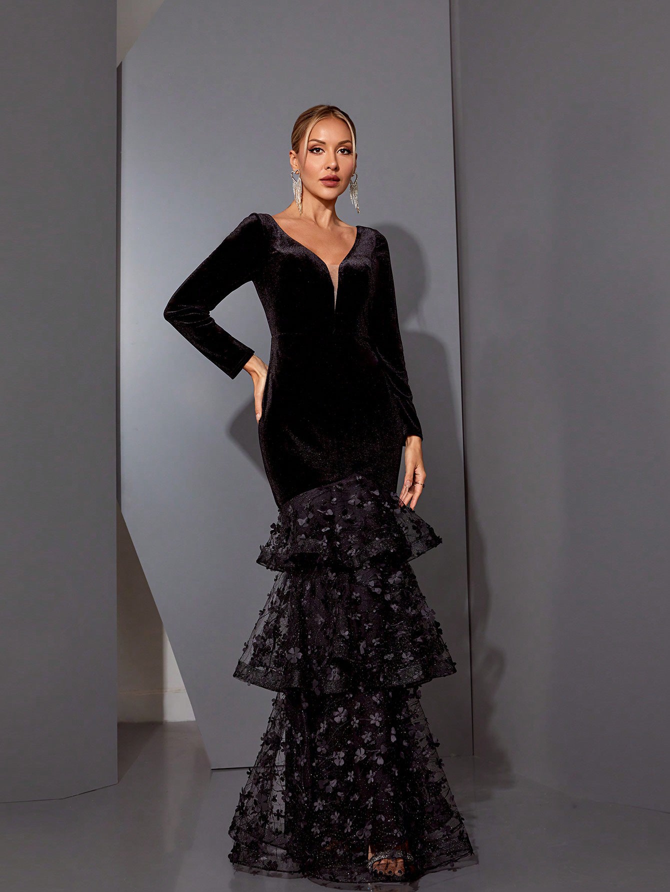 BLACK VELVET FISHTAIL MAXI DRESS WITH FLOWER APPLIQUÉ