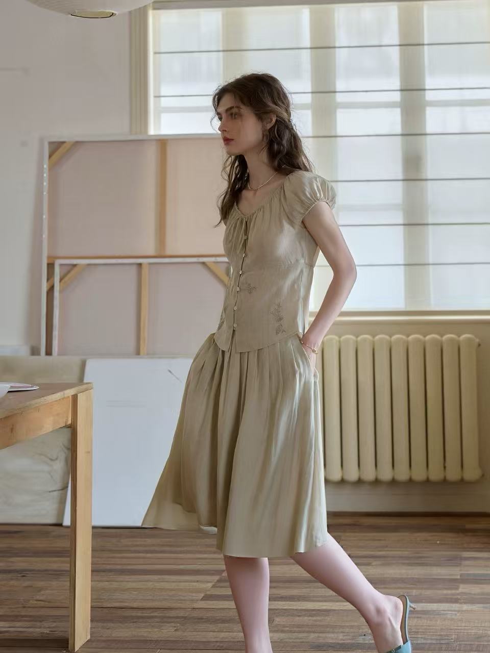 V-NECK PLANT EMBROIDERY SUIT SKIRT