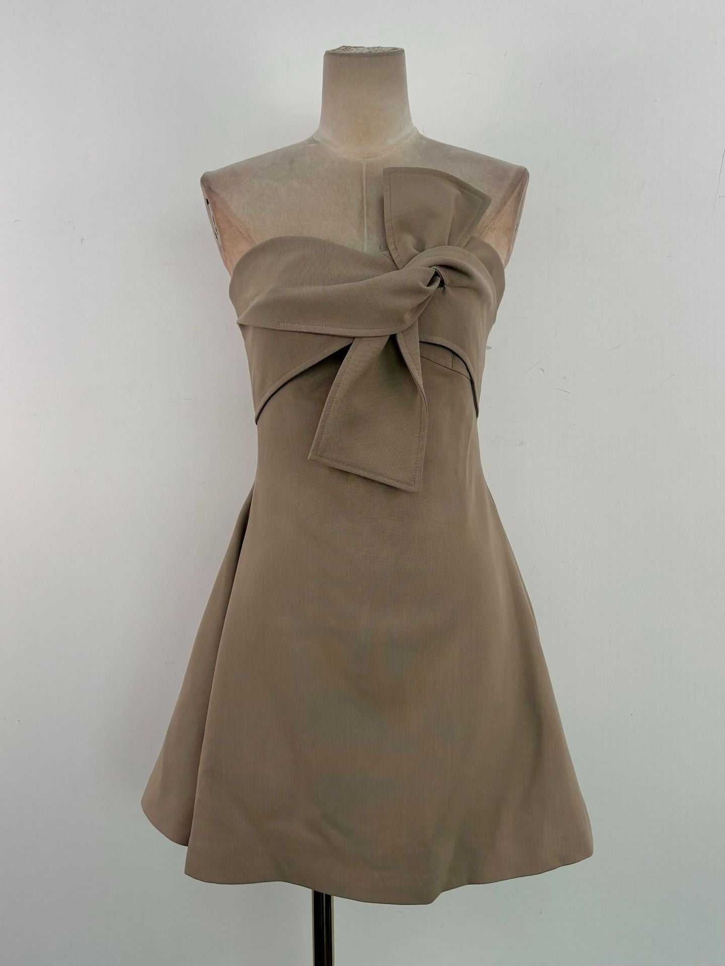ALBERTA BOWKNOT STRAPLESS CAMEL MINI DRESS