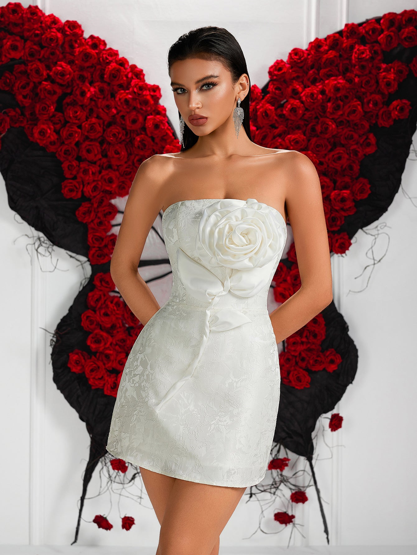 JOYCE 3D FLOWER STRAPLESS WHITE MINI DRESS