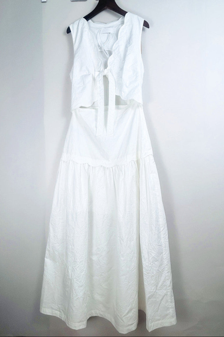 SCALLOP TRIM V-NECK CRINKLED MAXI DRESS ECRU