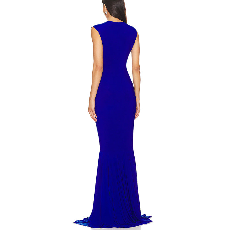 SLEEVELESS DEEP V NECK FISHTAIL EVENING GOWN