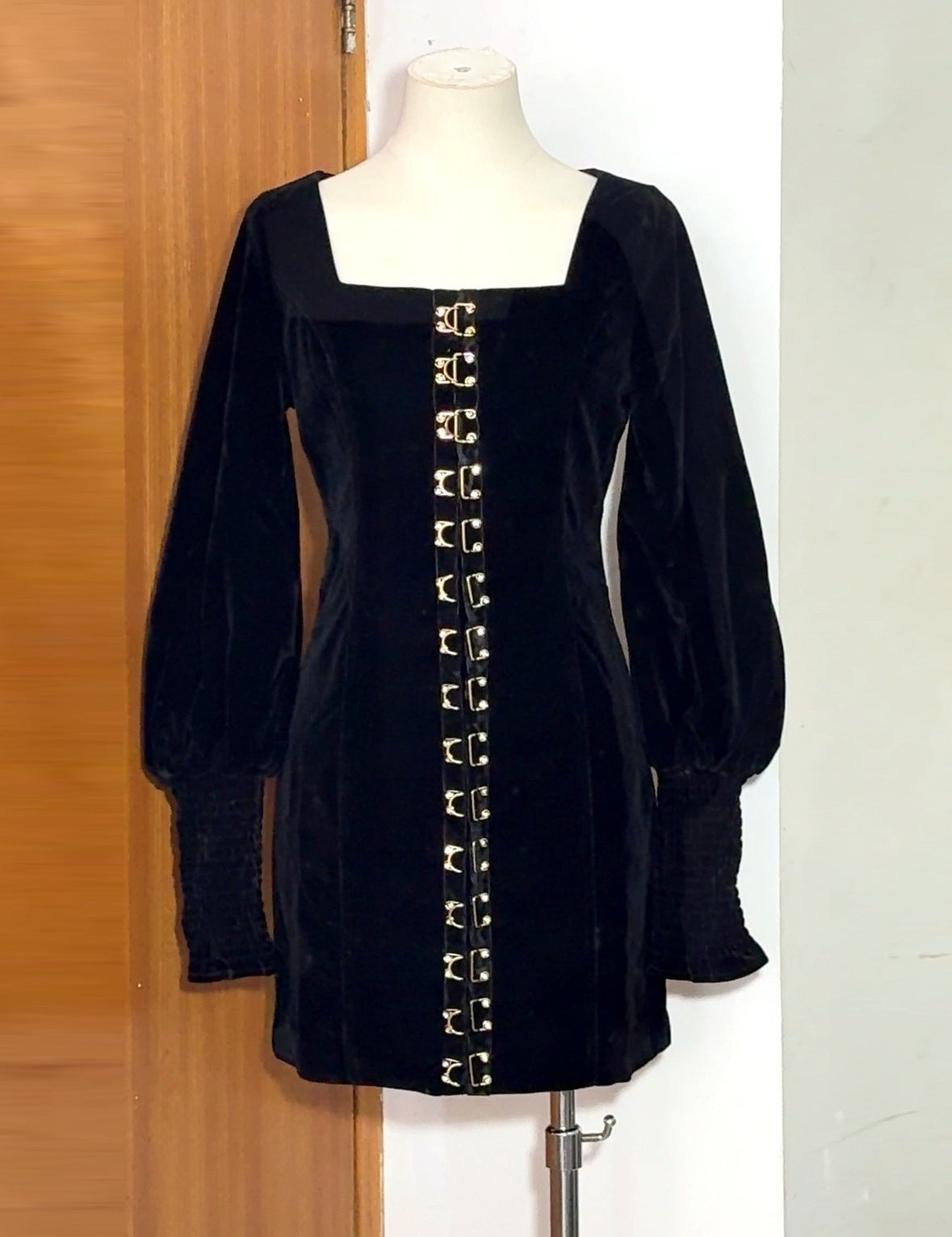 TINA SQUARE NECK CINCH WAIST VELVET MINI DRESS BLACK