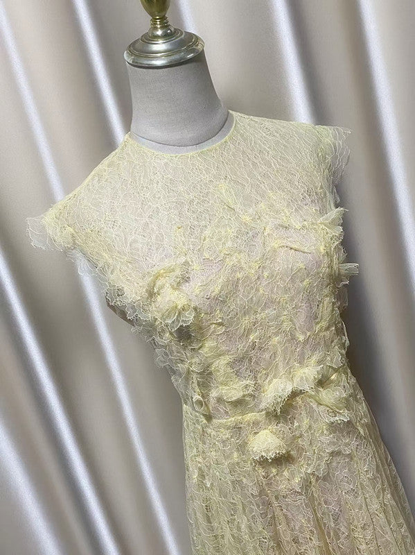 JENNIFER YELLOW LACE MAXI DRESS WITH FLOWER EMBELLISHMENTS