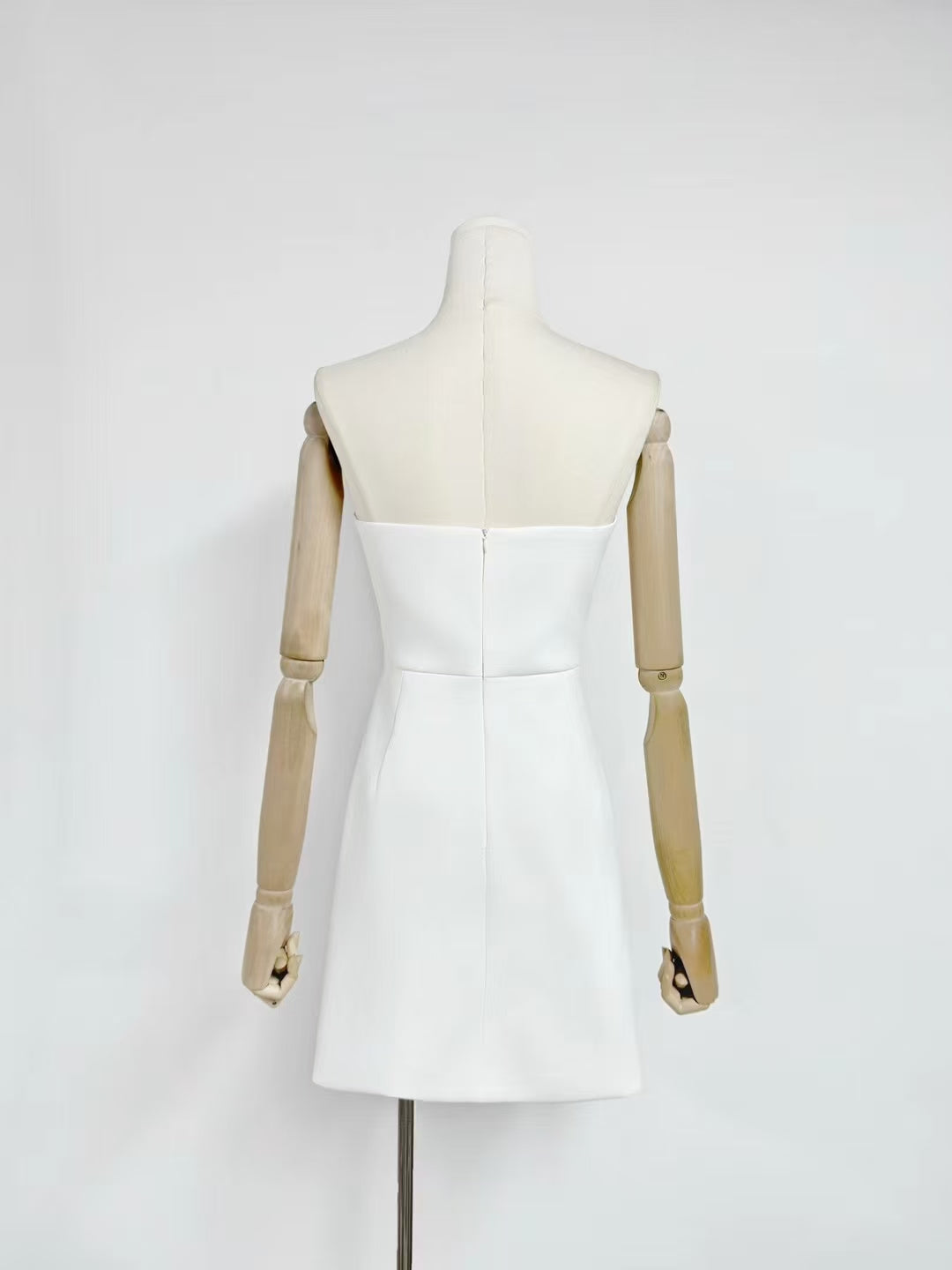ROSARIO FLORAL BUSTIER MINI DRESS IN WHITE