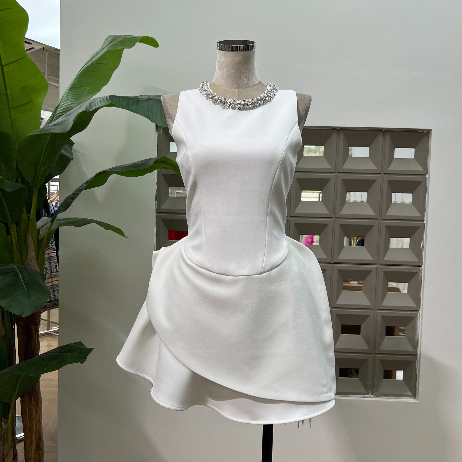 WHITE JEAN MINI DRESS DIAMOND SLEEVELESS COCKTAIL