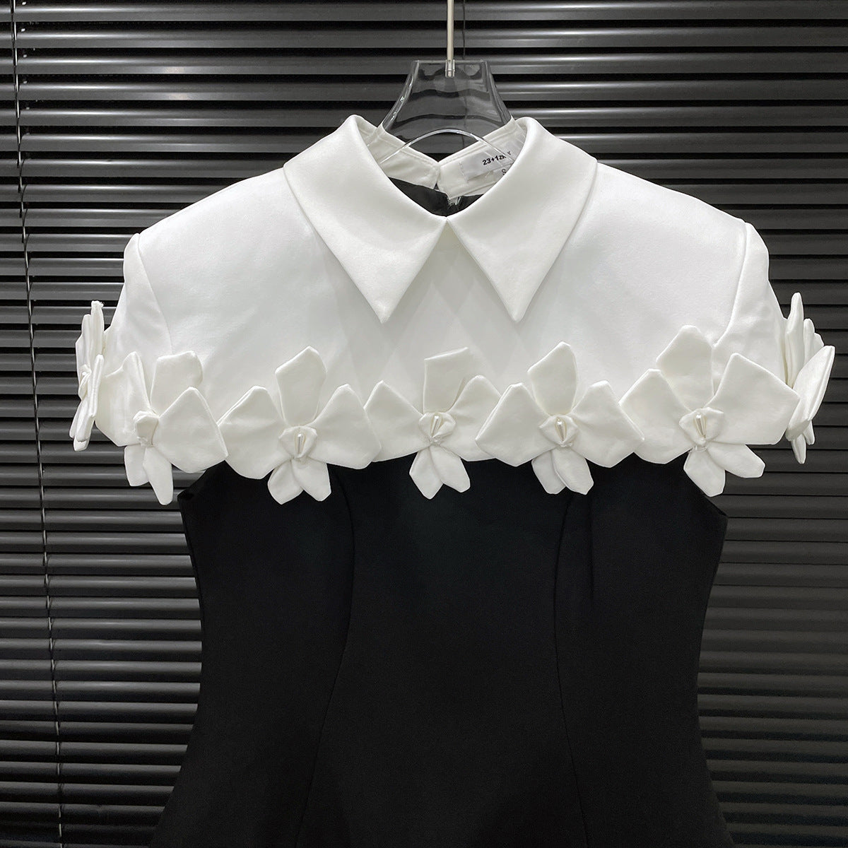 ALMA COLLAR FLOWER MINI DRESS BLACK COCKTAIL PARTY