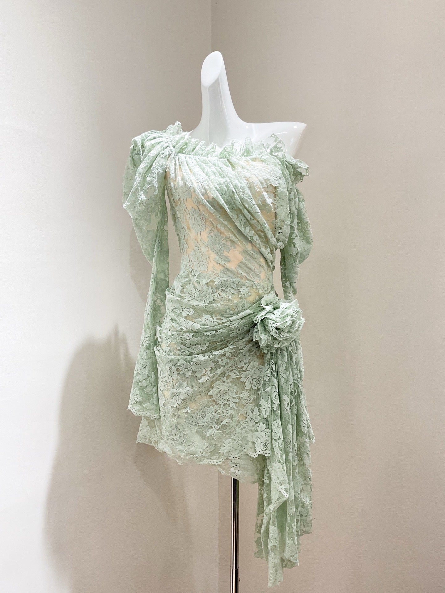 JOANNA GREEN 3D FLOWER LACE ASYMMETRICAL MINI DRESS