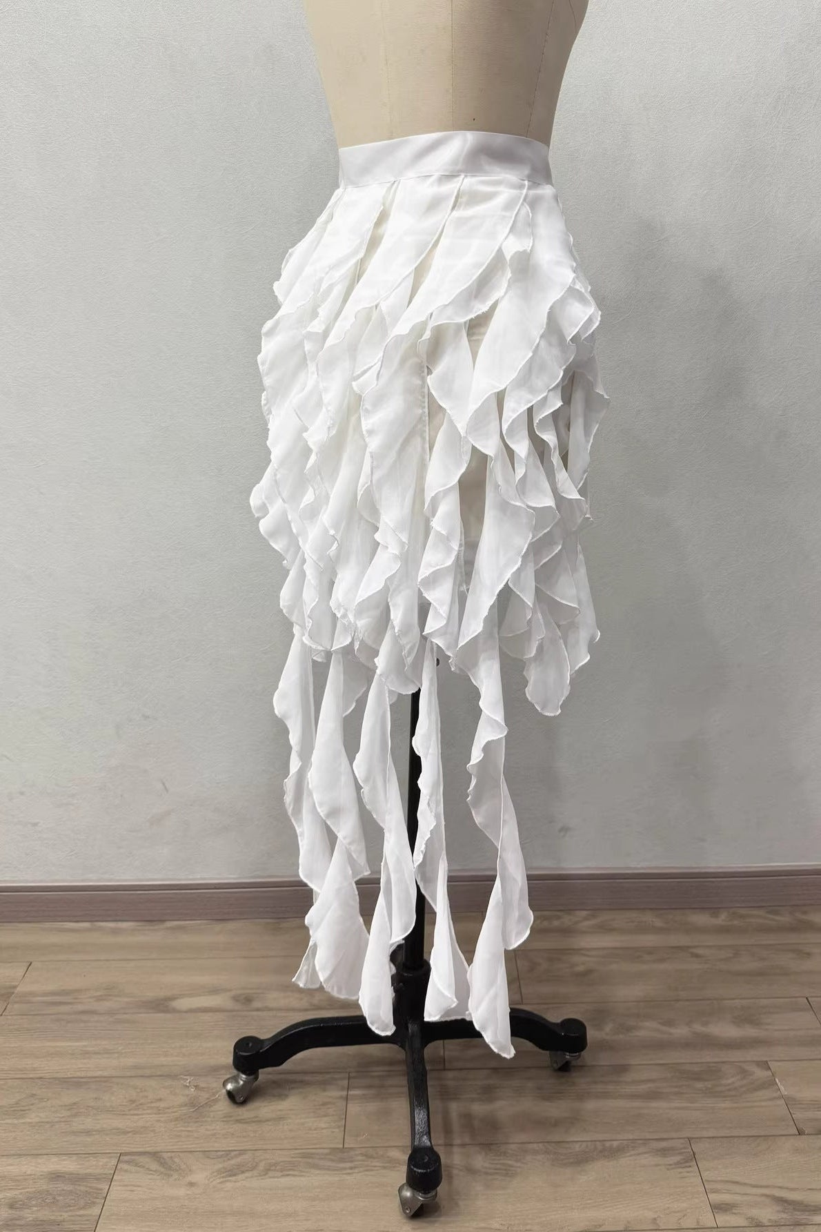 O1CN01N8cSTx1J8iqIwmhjl__2214221780984-0-cib ASYM CASCADING RUFFLE CHIFFON SKIRT FOR PARTY