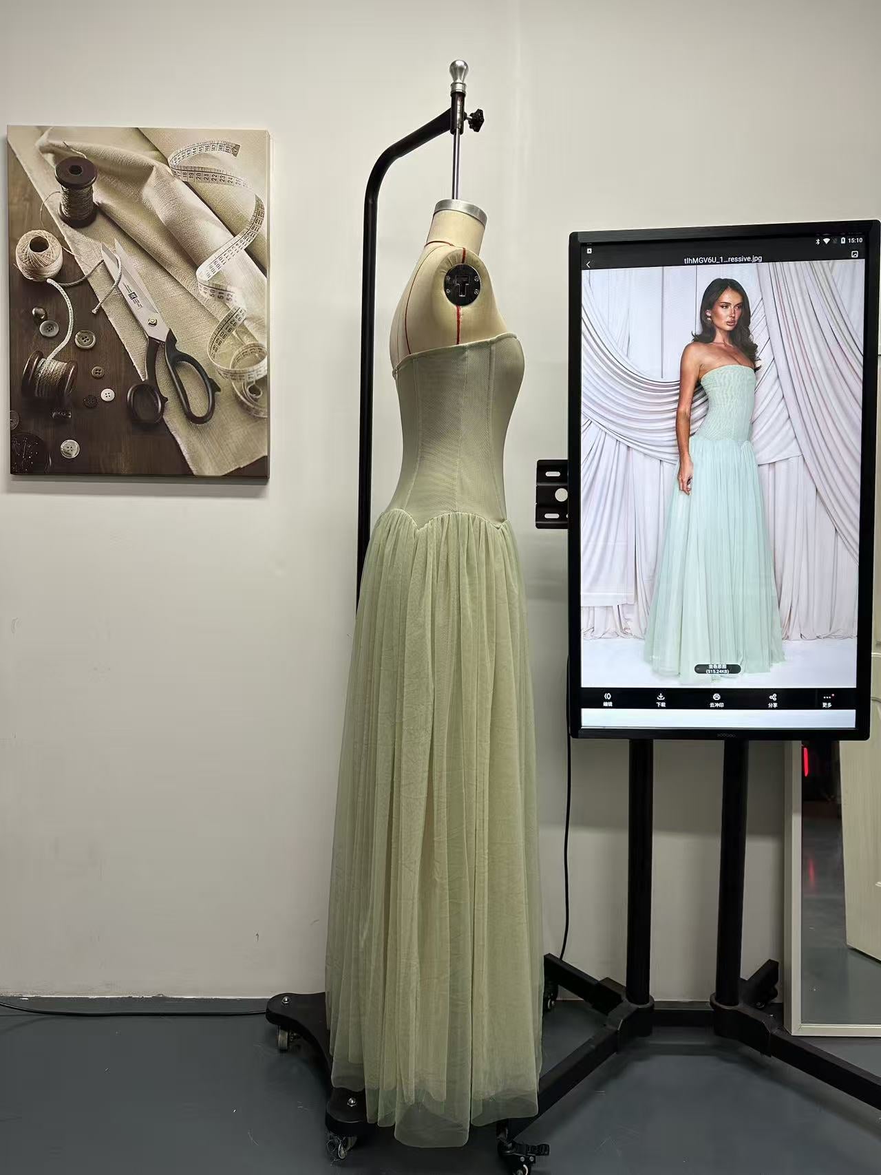 SABRINA GREEN TULLE STRAPLESS MAXI DRESS