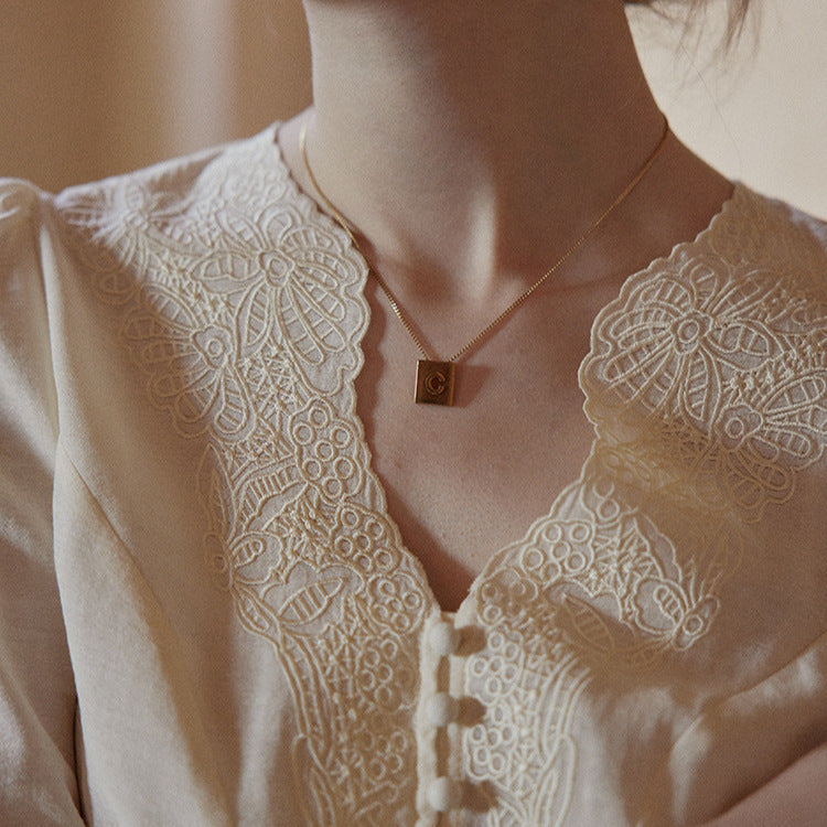 CREAM APRICOT V-NECK TOP CASUAL WORK