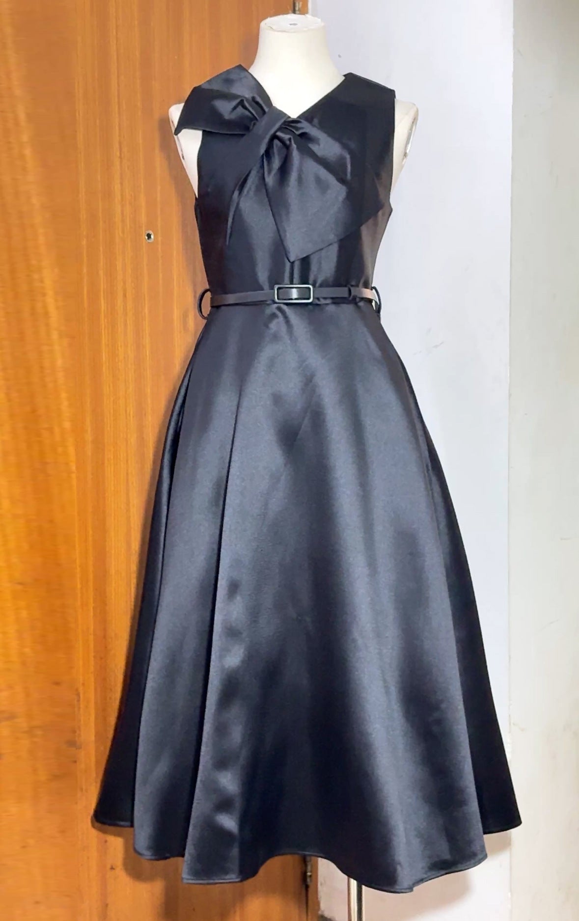 IRREGULAR BOW BELTED A-LINE MIDI DRESS