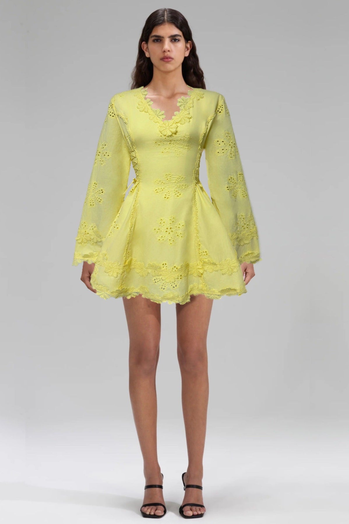 WHITE FLORAL EMBROIDERY HOLLOW MINI DRESS