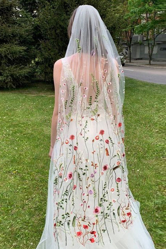 O1CN01SC2agY1J8iXczcq0N__2214221780984-0-cib VINTAGE WHITE TULLE WILDFLOWER EMBROIDERY LONG BRIDAL VEIL