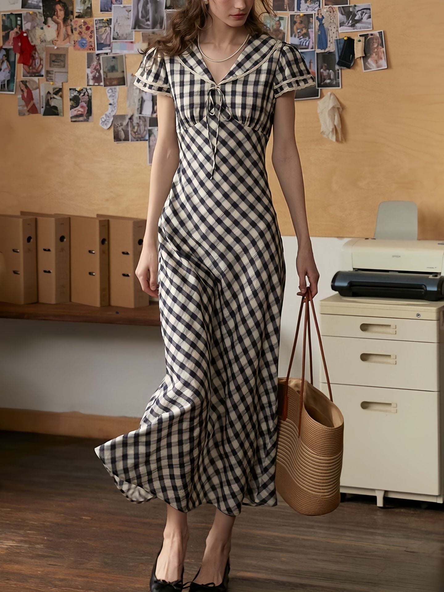 NAVY LACE COLLAR PLAID DRESS FOR AUTUMN