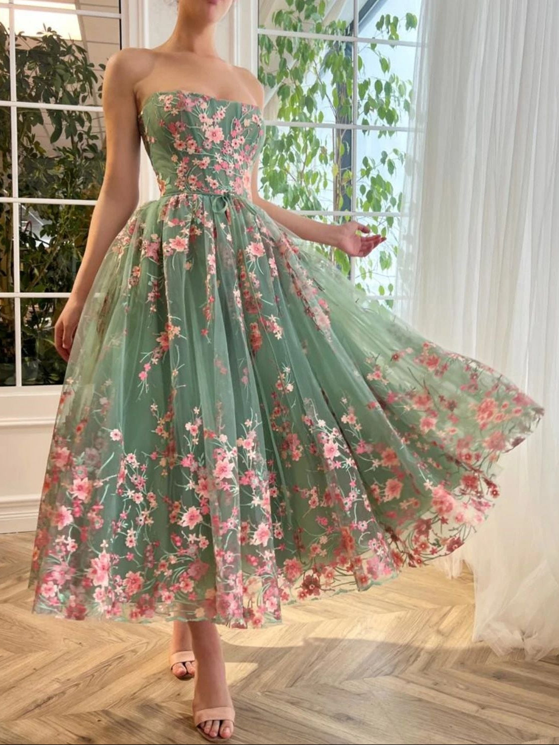 O1CN01St7SiO1cNoTkbOJ4s__2213179063589-0-cib STRAPLESS FLORAL TULLE MIDI BALLERINA BIRTHDAY DRESS