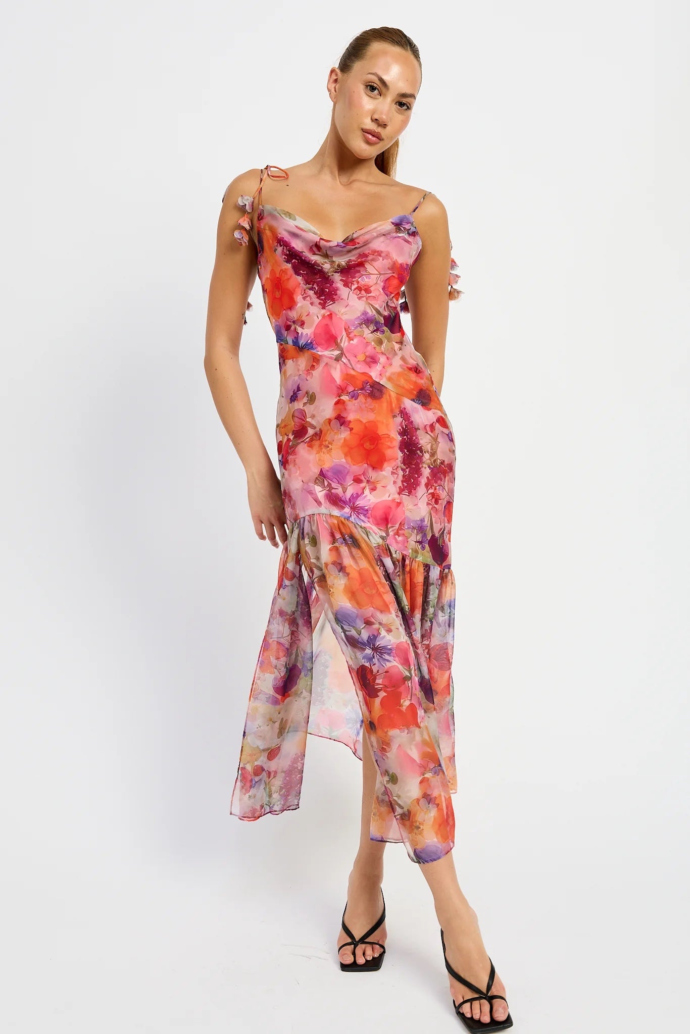 O1CN01T1ddby23VauW46GoC__2195777261 RED FLORAL TIE STRAP MIDI DRESS FOR WEDDING