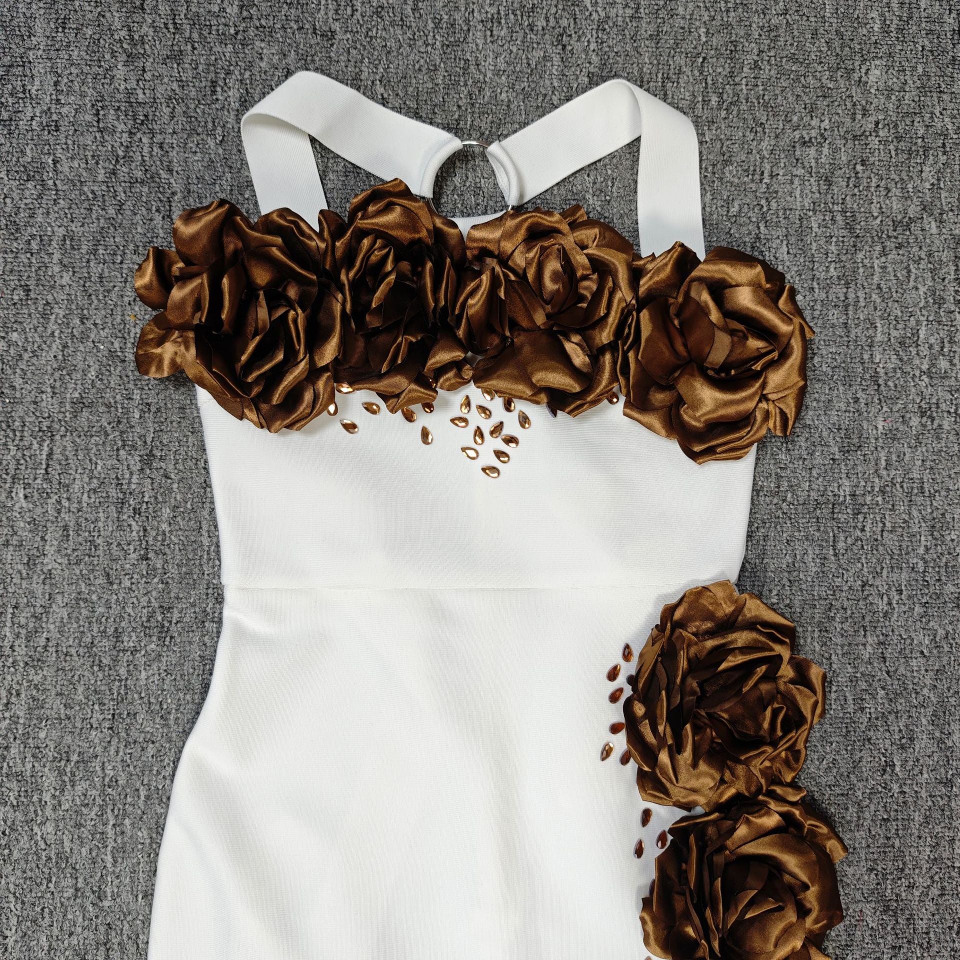 SEBASTIANE HALTERNECK FLORAL BANDAGE MAXI DRESS