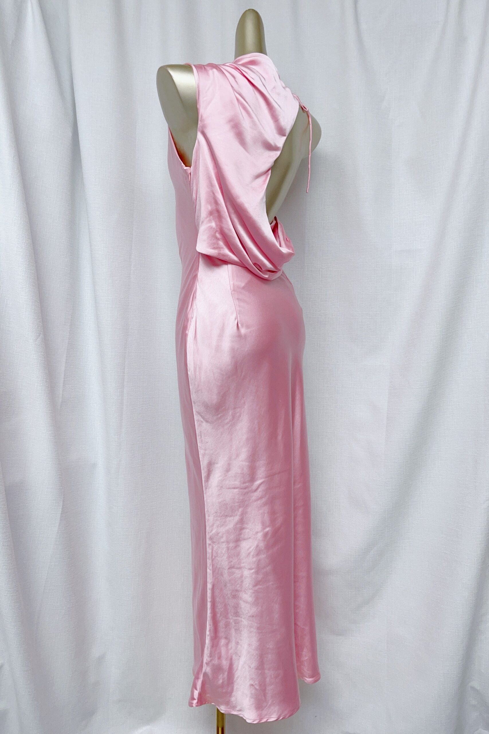 SLEEVELESS BACKLESS SATIN MAXI DRESS PINK