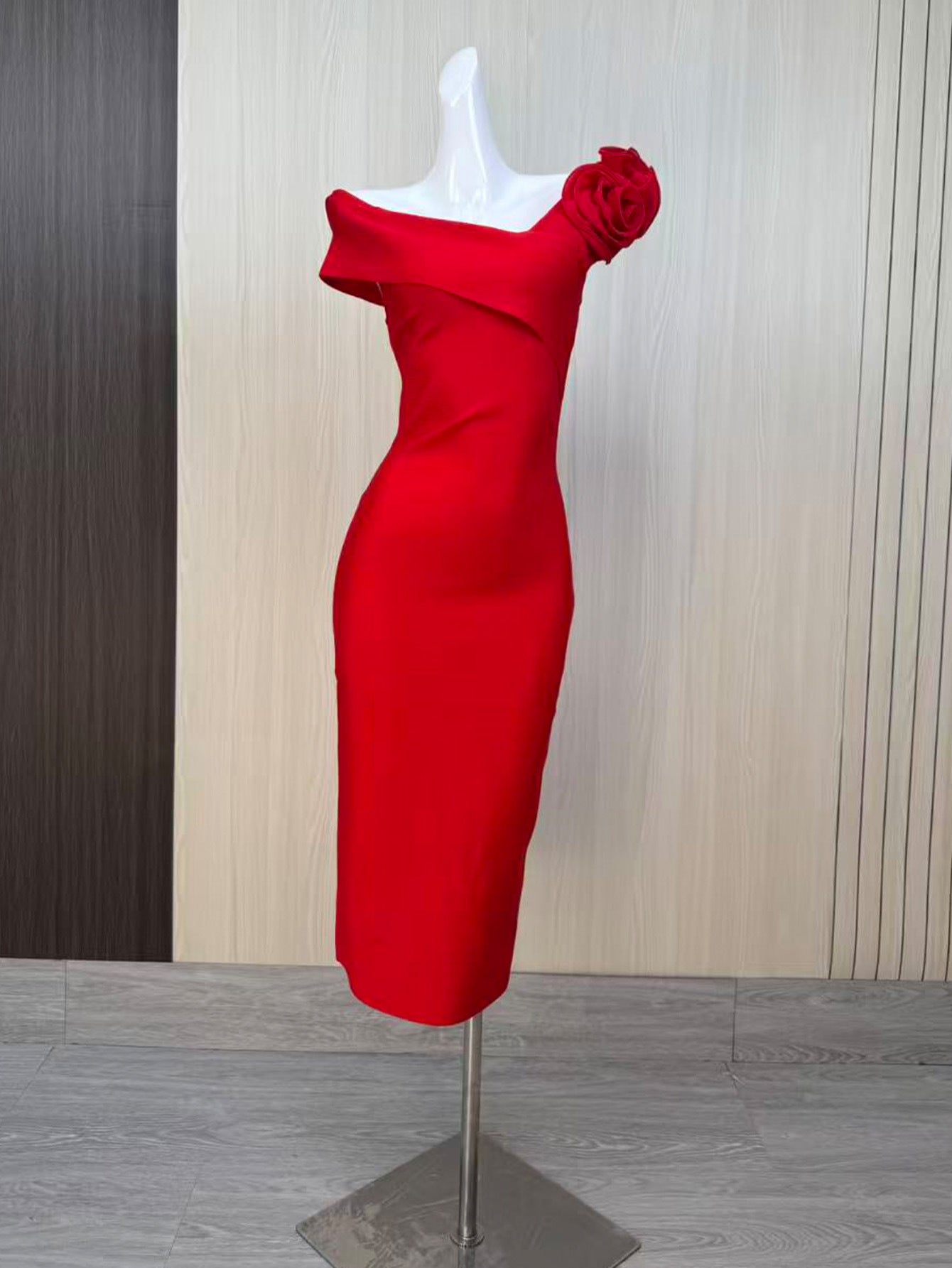 JESSICA RED 3D FLOWER BANDAGE MIDI DRESS
