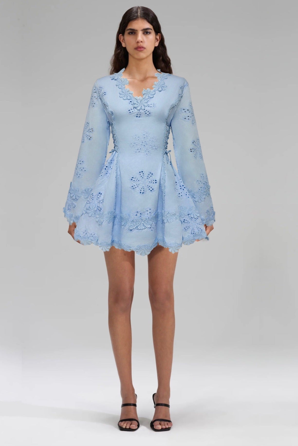 WHITE FLORAL EMBROIDERY HOLLOW MINI DRESS