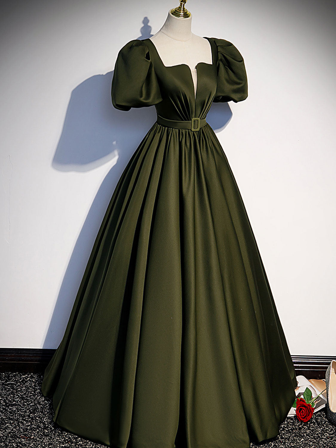 GREEN SATIN A-LINE COCKTAIL DRESS