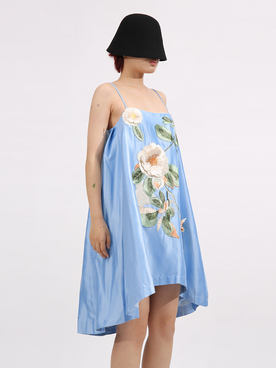 EDWINA EMBROIDERED MINI DRESS – BLUE FLORAL COCKTAIL
