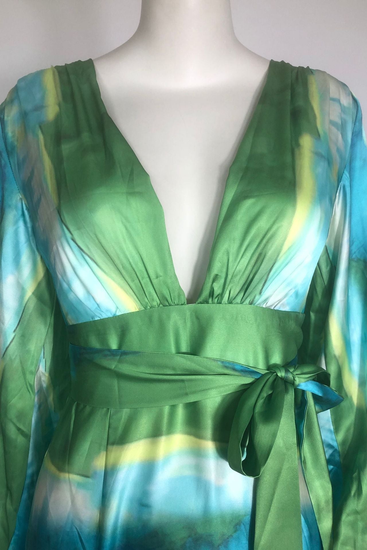 GREEN MULTICOLOR FLORAL PUFF SLEEVE MAXI DRESS