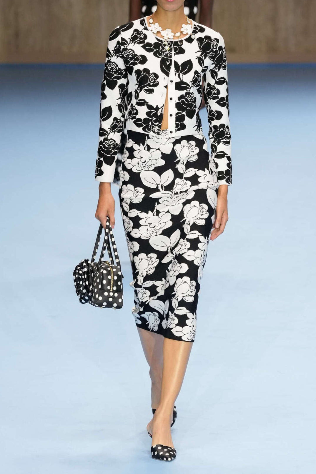 KNIT CARDIGAN SET JACQUARD MIDI PENCIL SKIRT
