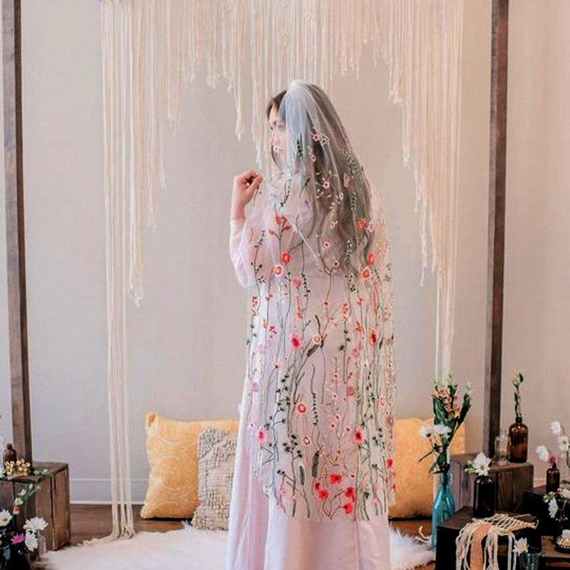 VINTAGE WHITE TULLE WILDFLOWER EMBROIDERY LONG BRIDAL VEIL