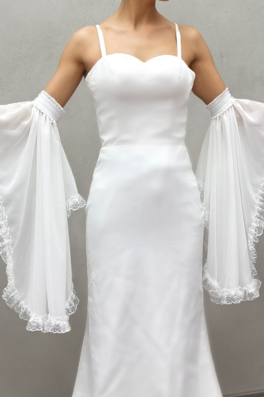 DOUBLE LAYER LACE BELL SLEEVES DETACHABLE CHIFFON TOP