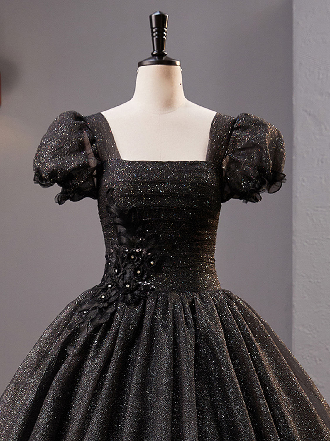 SHINY BLACK SQUARE NECK TULLE PROM GOWN