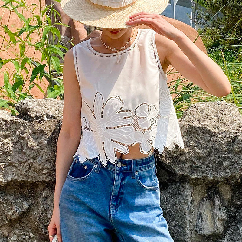 WHITE CUT-OUT TOP EMBROIDERED SKIRT SUIT