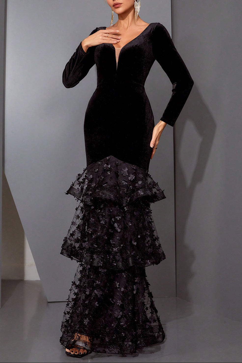 BLACK VELVET FISHTAIL MAXI DRESS WITH FLOWER APPLIQUÉ