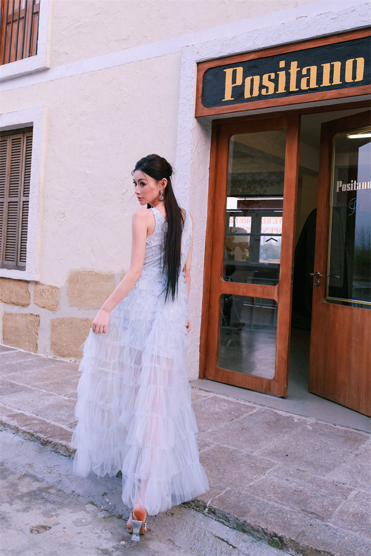 VIVI LIGHT BLUE SLEEVELESS CHIFFON BANQUET GOWN