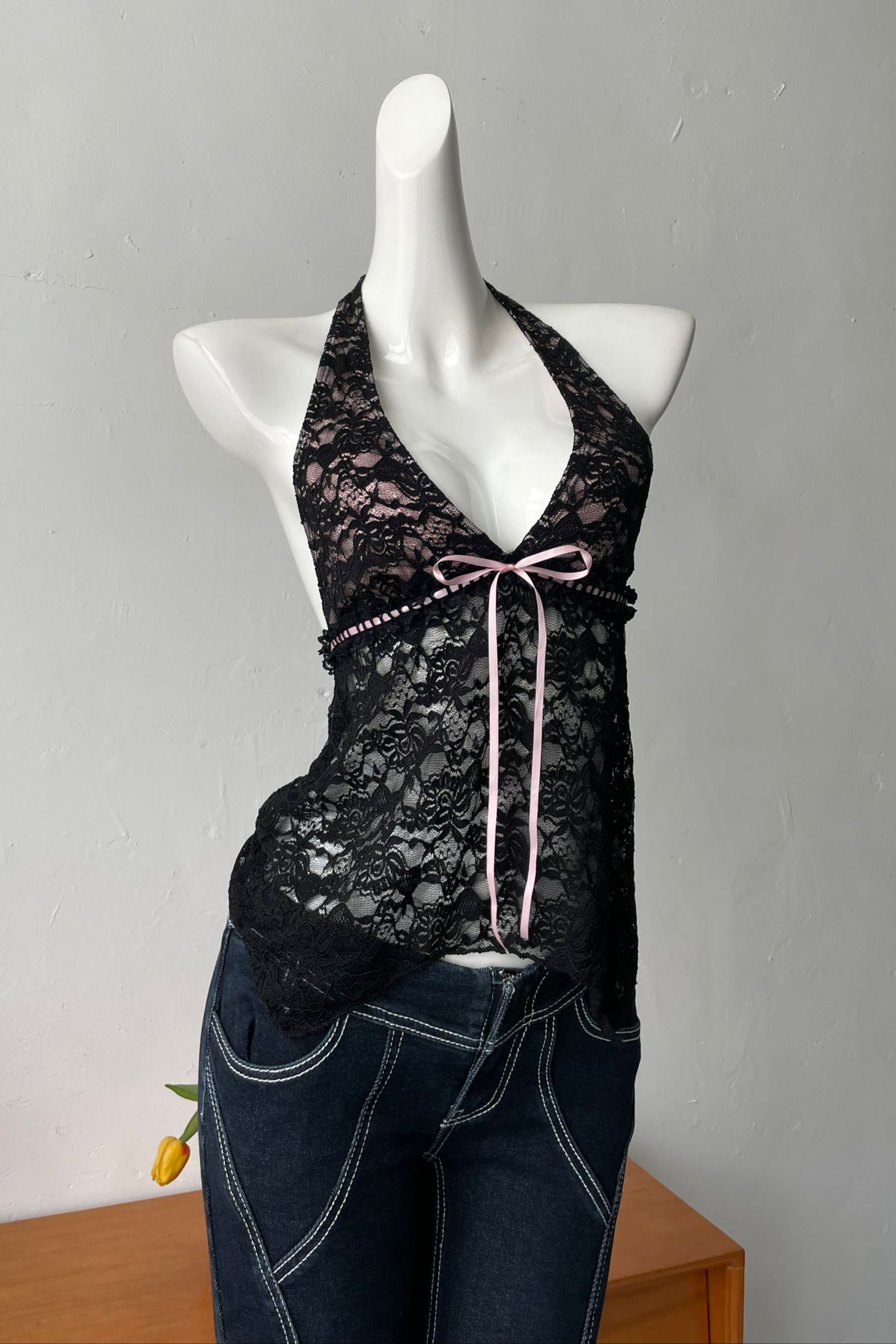 BACKLESS LACE HALTER TOP – BLACK, SEXY NIGHT OUT