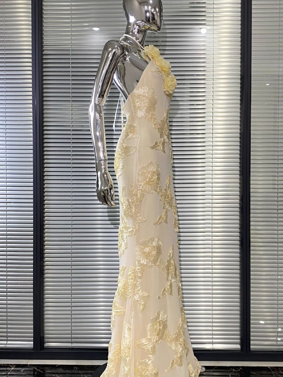 NEFERTITI PALE YELLOW BACKLESS TULLE PARTY MINI DRESS