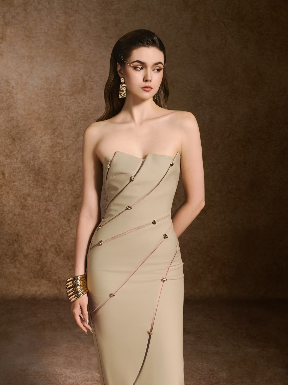 ANGELA ASYMMETRICAL OFF-SHOULDER MIDI DRESS KHAKI