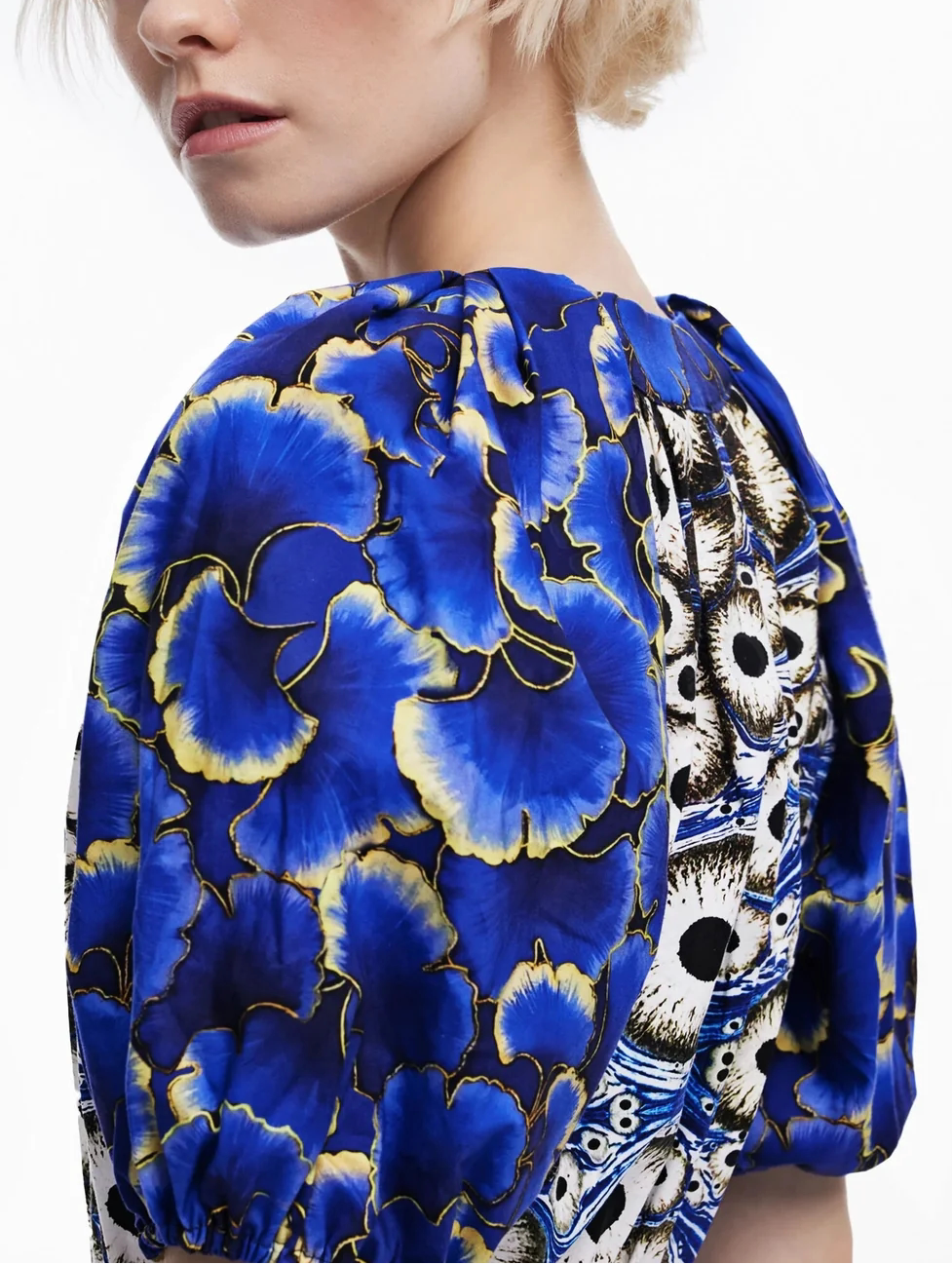 BLUE MIXED PRINT PUFF SLEEVE TIERED MIDI DRESS