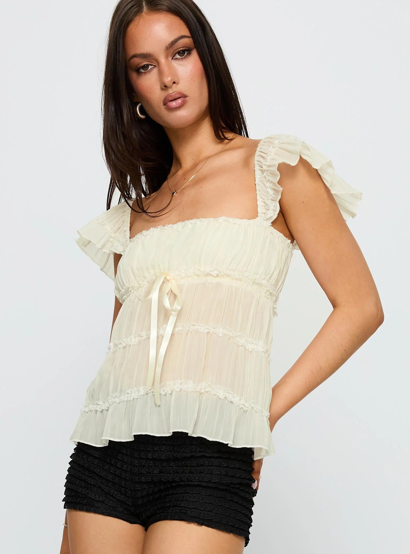 U-NECK SHORT SLEEVE FLYING SLEEVE T-SHIRT W/ CHEST PADS