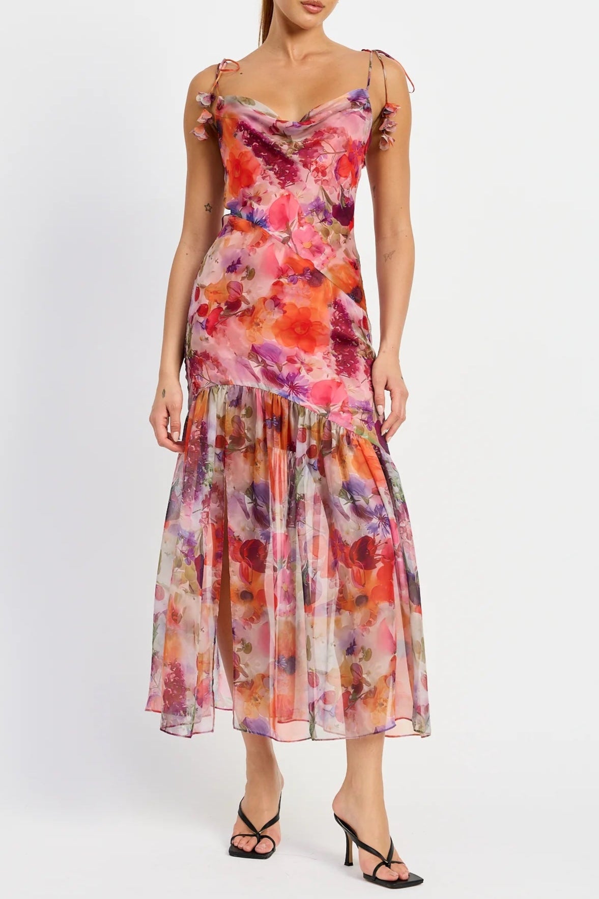 O1CN01gTLm2S23VauW4609W__2195777261 RED FLORAL TIE STRAP MIDI DRESS FOR WEDDING