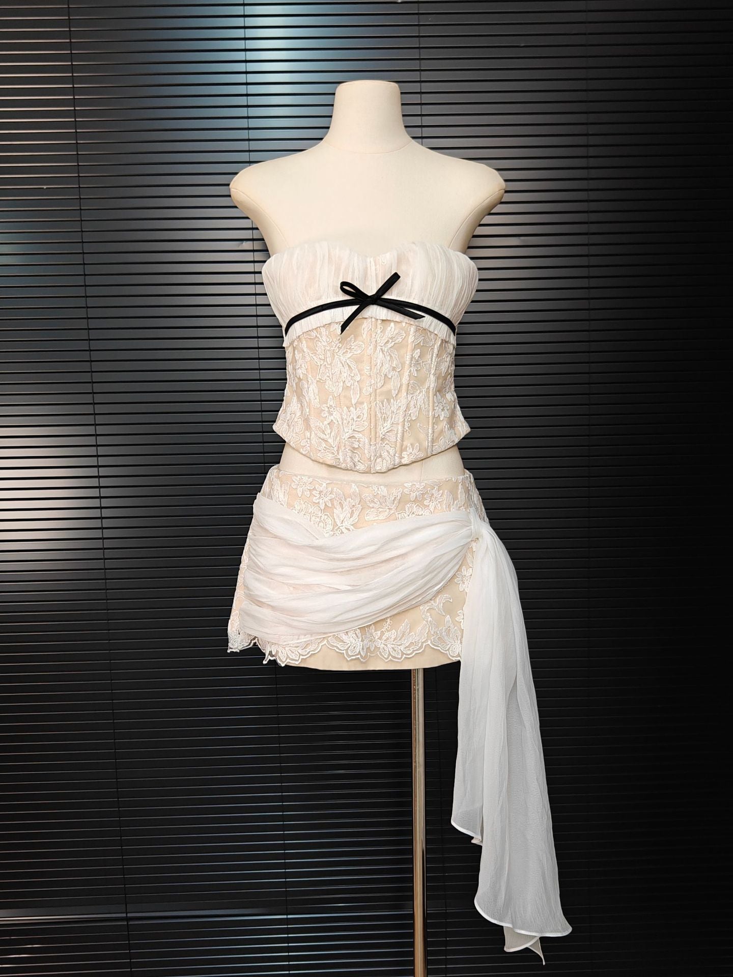 WHITE HERRINGBONE TUBE TOP RUFFLE MINI DRESS