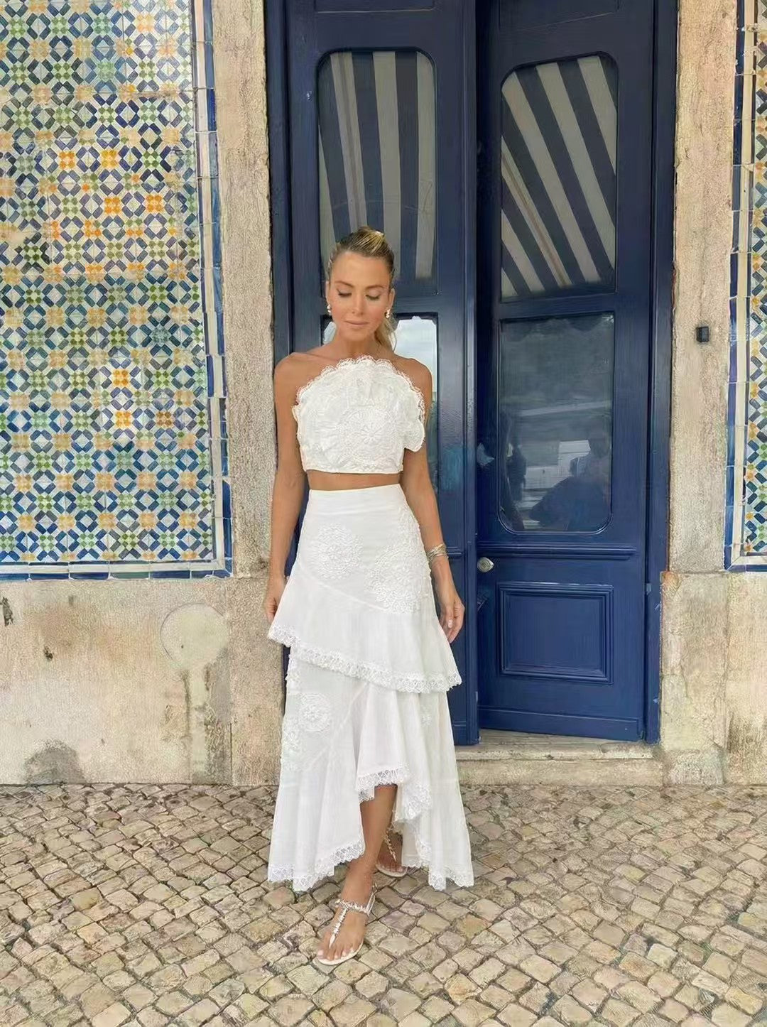 FLORAL EMBROIDERED RUFFLED STRAPLESS MERMAID SKIRT SET - WHITE