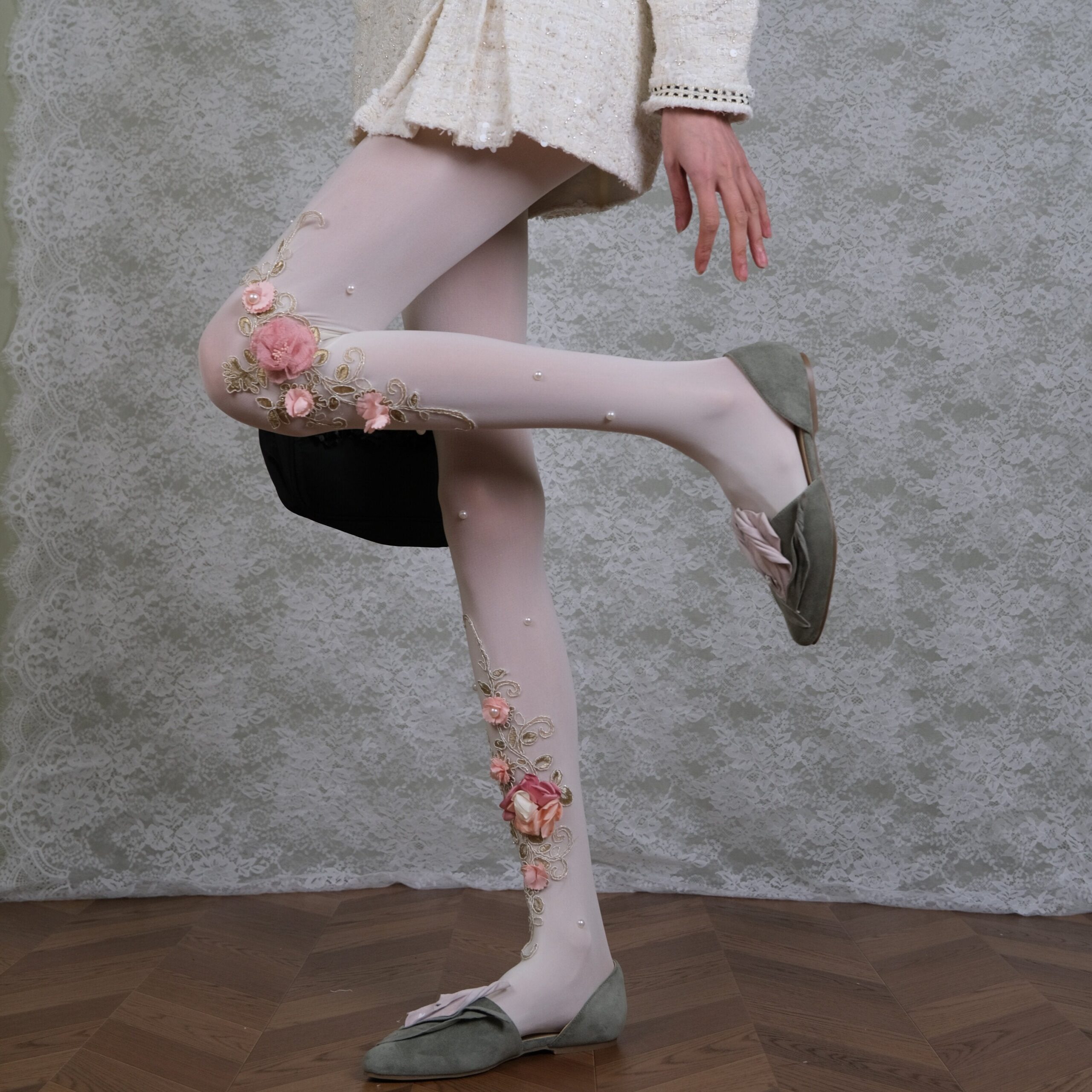 SHEER WHITE FLORAL EMBROIDERED TIGHTS, 3D PEARL BRIDAL HOSIERY