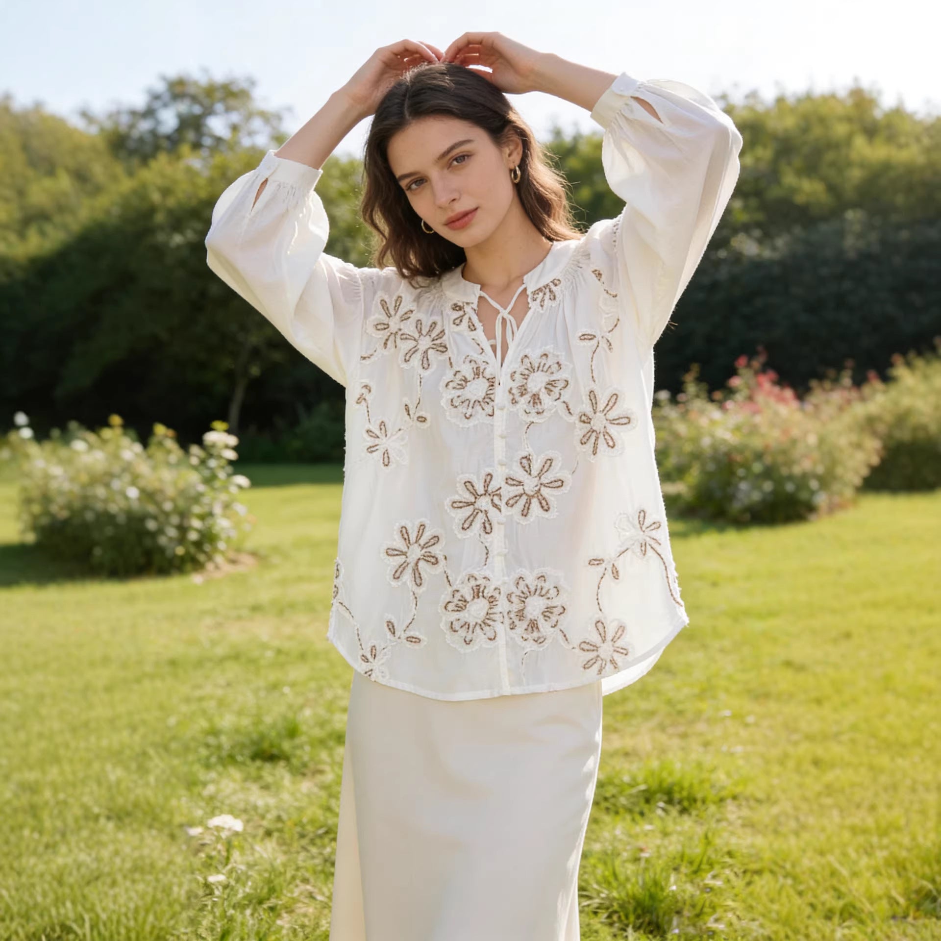 LOWER EMBROIDERY STAND-UP COLLAR LONG SLEEVE SHIRT