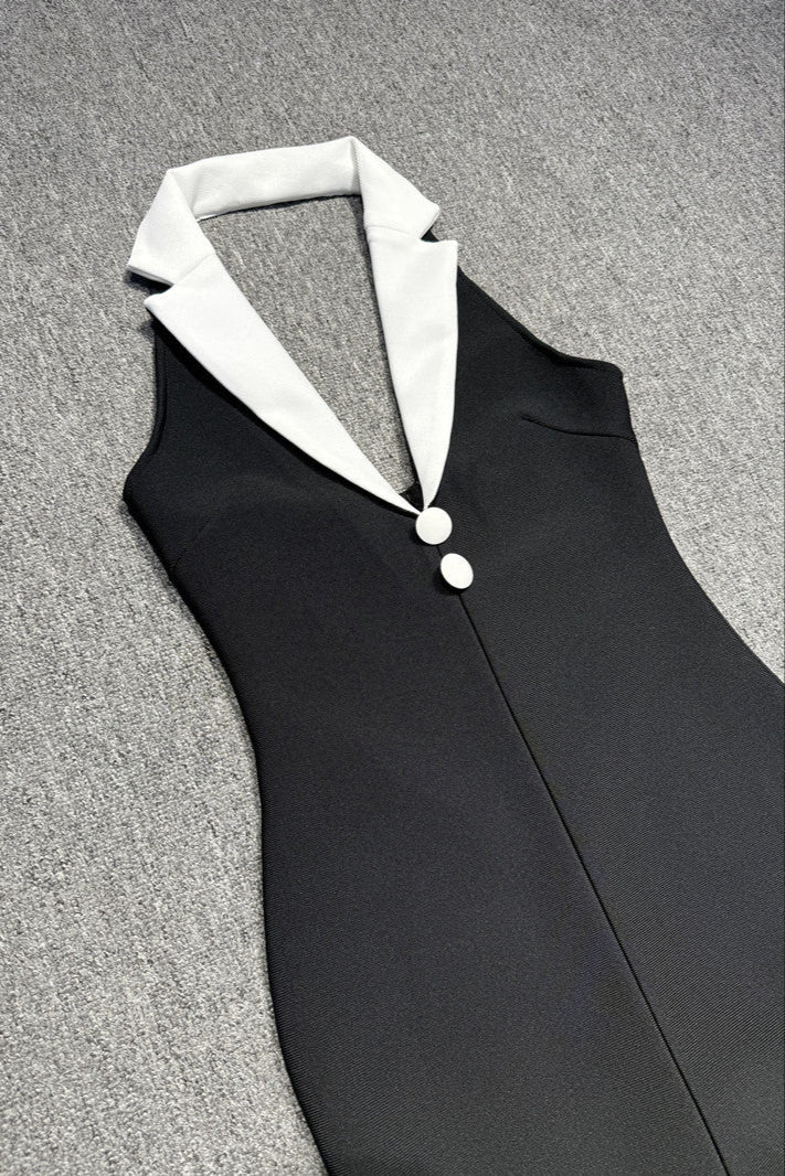 TSANKO HALTER BANDAGE DRESS - BODYCON SILHOUETTE