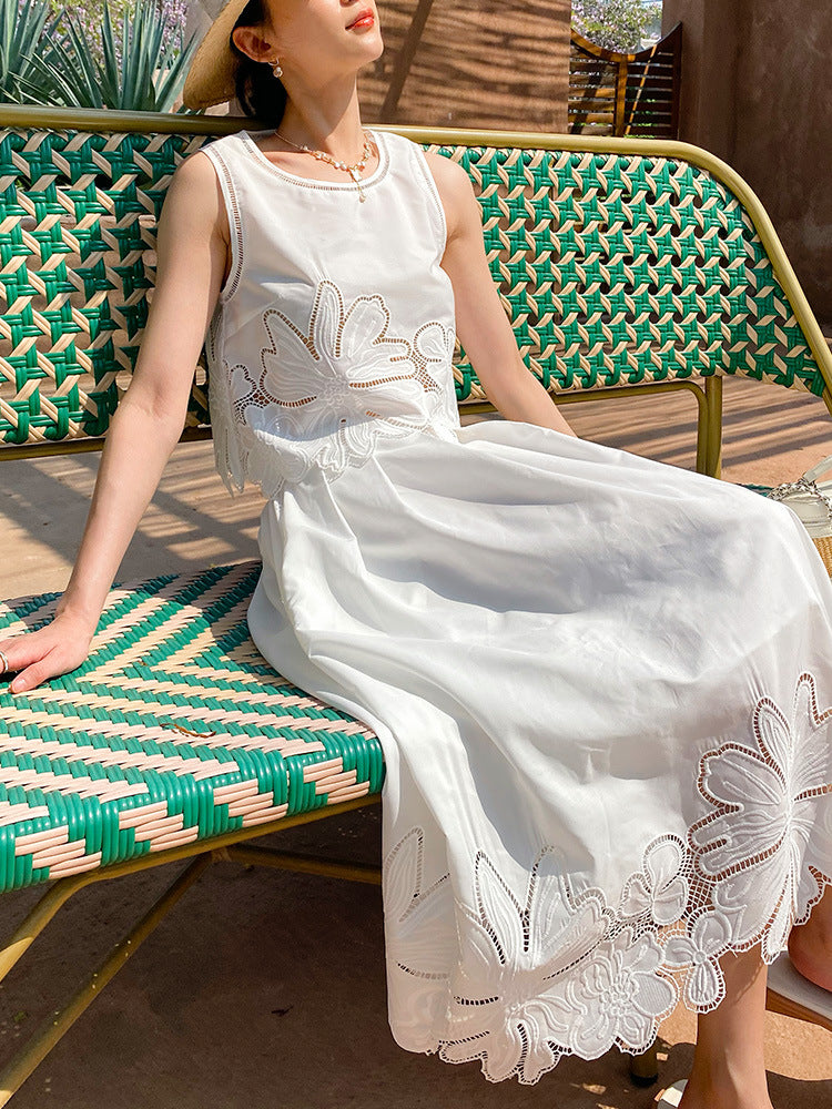 WHITE CUT-OUT TOP EMBROIDERED SKIRT SUIT