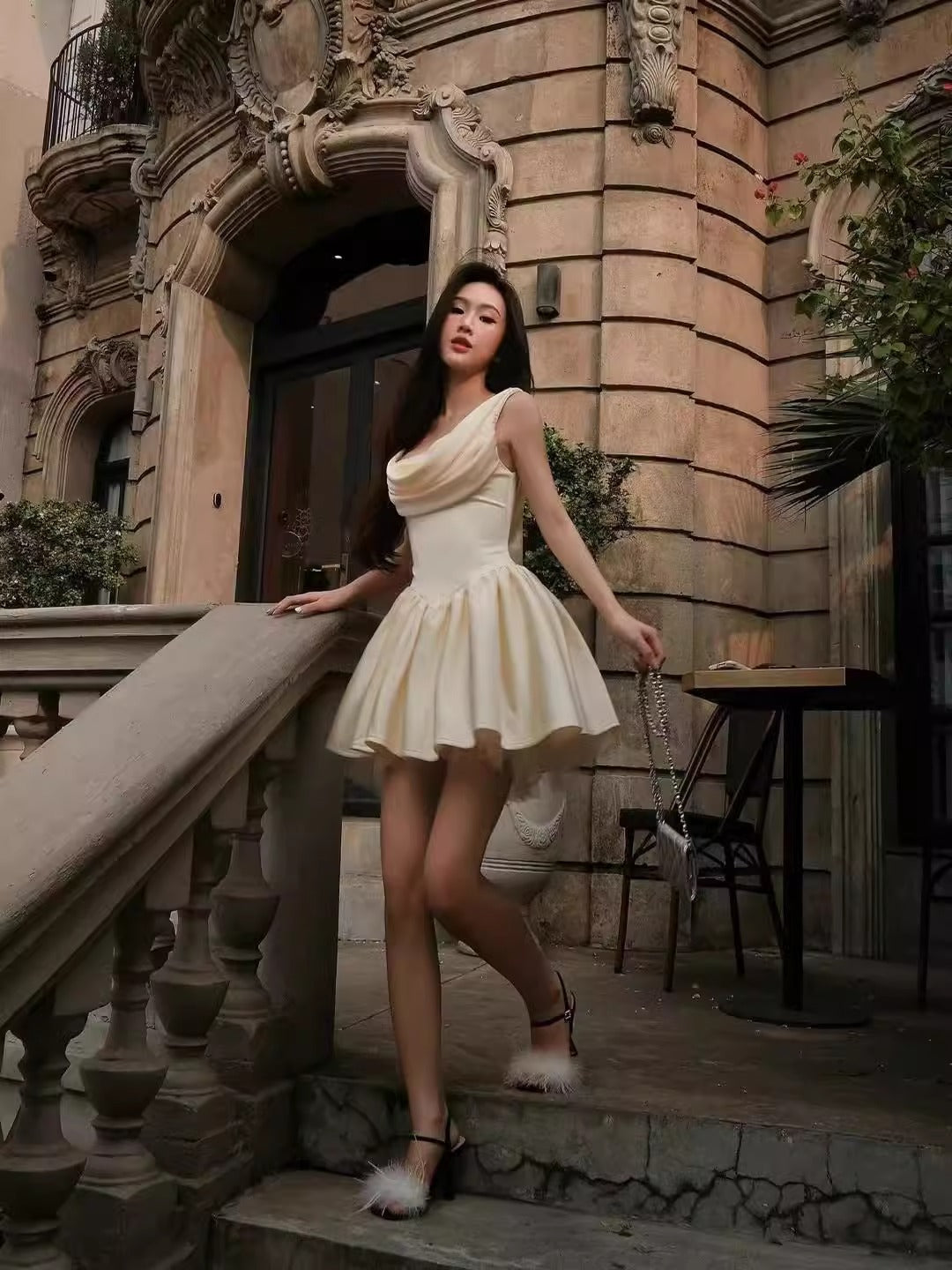 BERNICE BACKLESS PUFFY MINI DRESS CHAMPAGNE PARTY