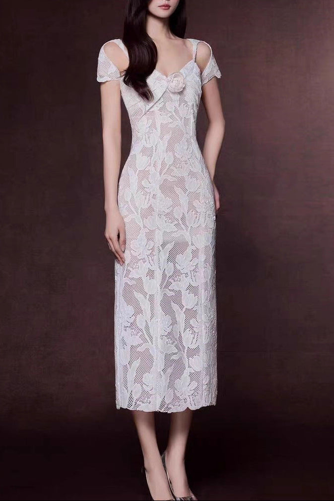 WHITE LACE COLD-SHOULDER MIDI DRESS WITH 3D ROSES